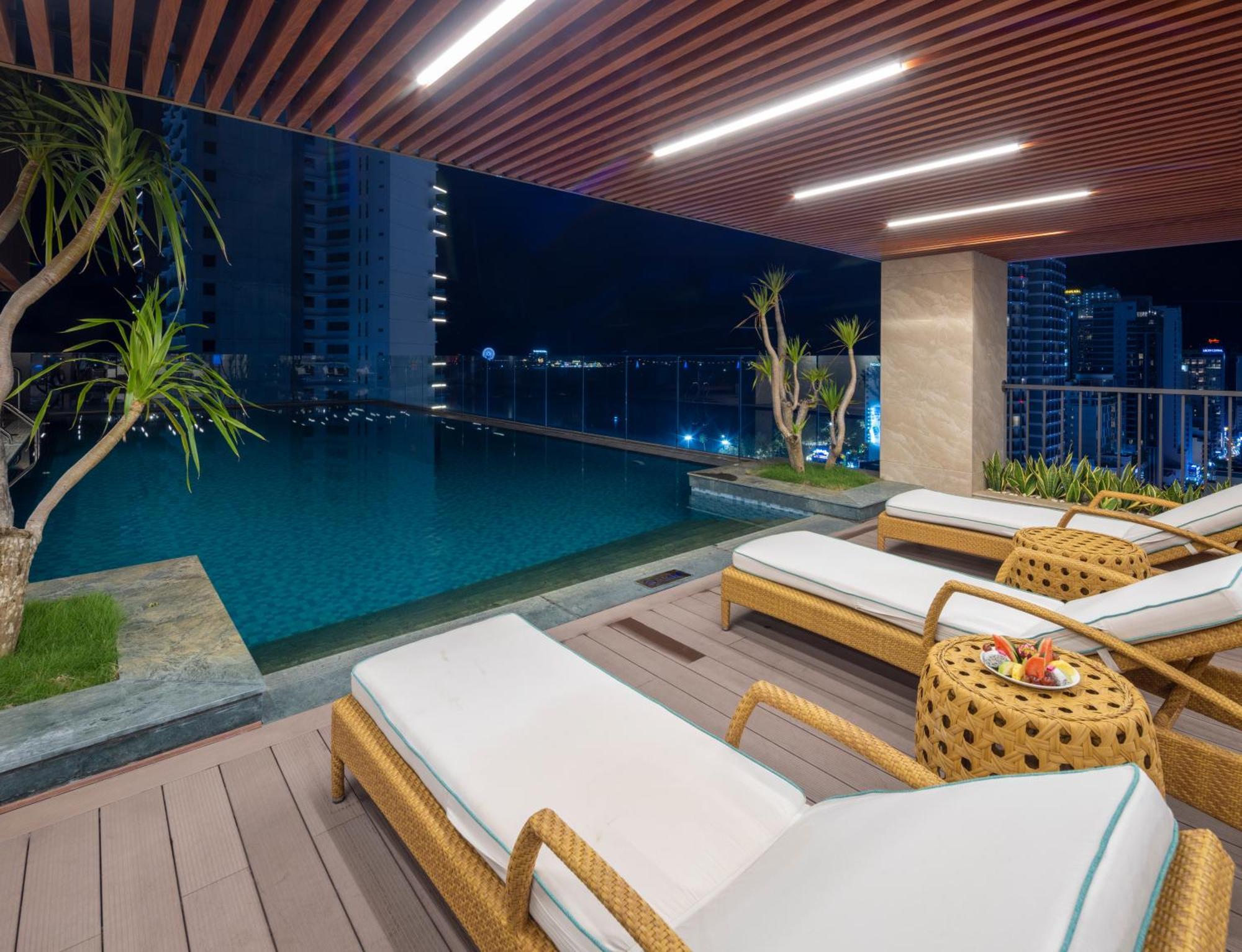 Gonsala Hotel Нячанг Экстерьер фото